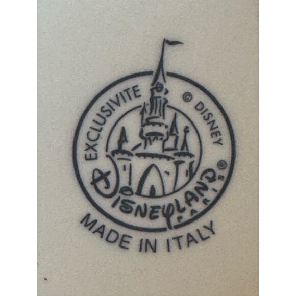 Disneyland Paris Exclusive Mickey Minnie Teapot (small crack) - Picture 7 of 9